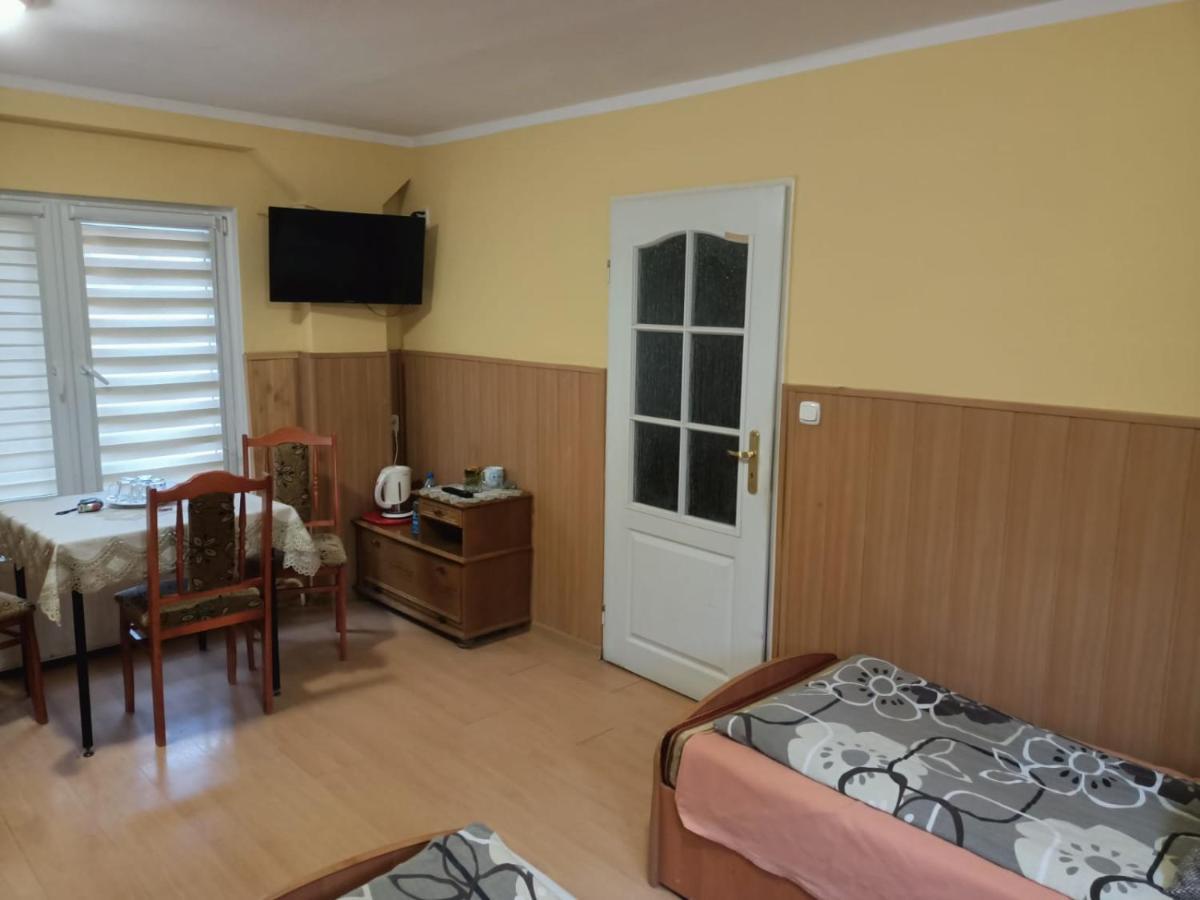 Motel Sportowy Osir Jawor Esterno foto