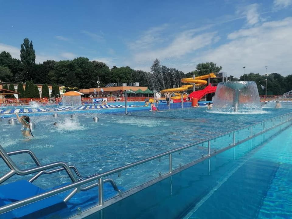 Motel Sportowy Osir Jawor Esterno foto